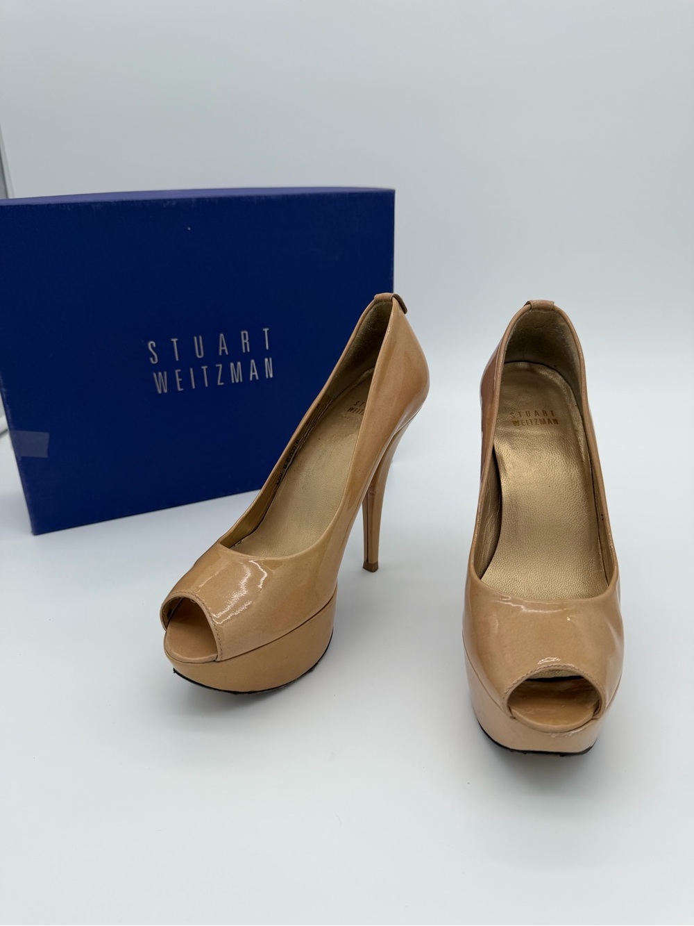 Stuart Weitzman Beige Patent Leather Peep-Toe Platform Pumps Size 6